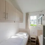 Luttikduin Nr 10 - Aan Zee Шале