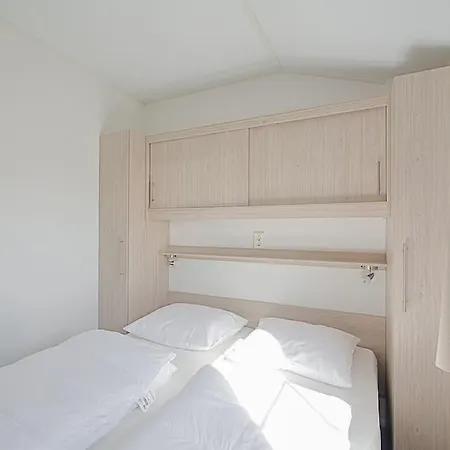 Luttikduin Nr 10 - Aan Zee * Callantsoog