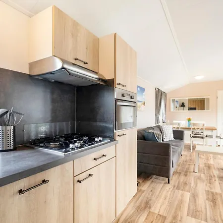 Chalet Luttikduin Nr 10 - Aan Zee